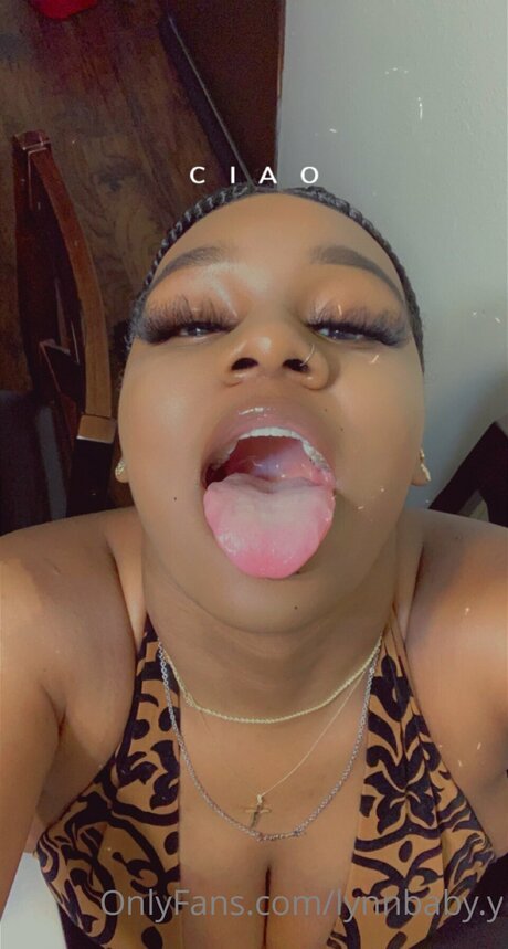 Lynnbaby Y actrice nue galerie