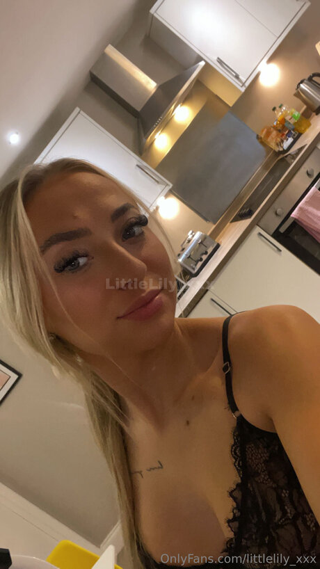 Littlelily Xxx star du porno chaud img