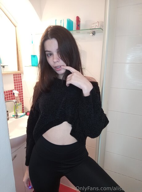 Alisa Violet star pretty pictures