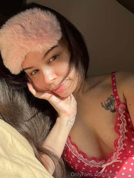 Alisa Violet naked actress image