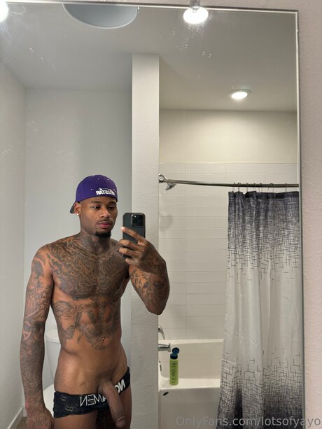 Lotsofyayo Imagen de perfil