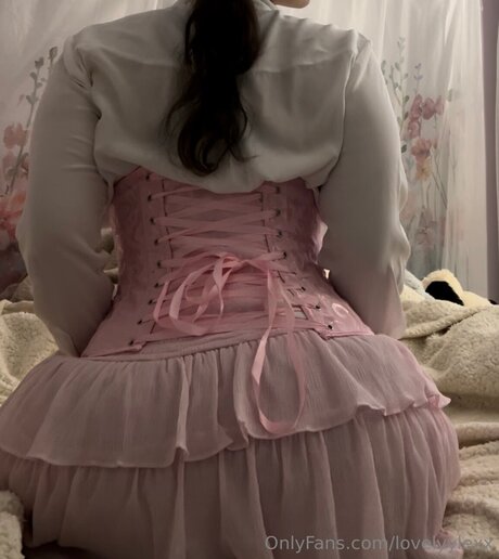 Lovelyylexx modelo desnudo galerías