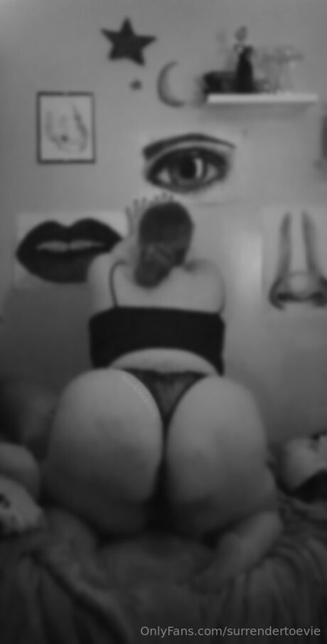 Surrendertoevie actriz de desnudos galería