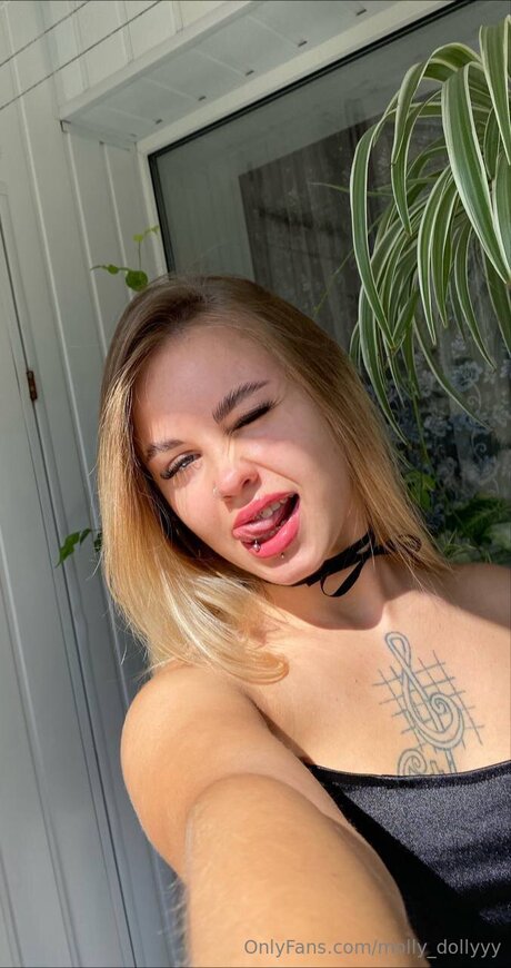 Molly Dollyyy estrella porno adulto fotos