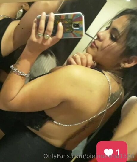 Pielmorena1506 actriz de desnudos foto