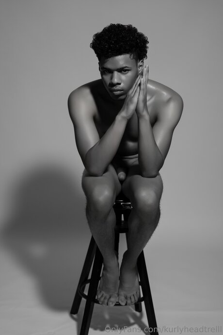 Kurlyheadtrelll naked star images