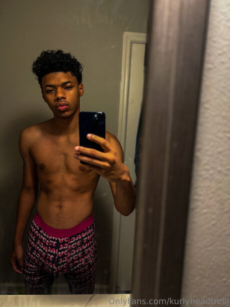 Kurlyheadtrelll model naked gallery