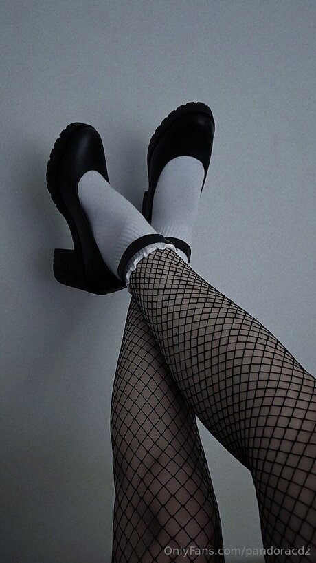 Pandoracdz modèle exclusif photos