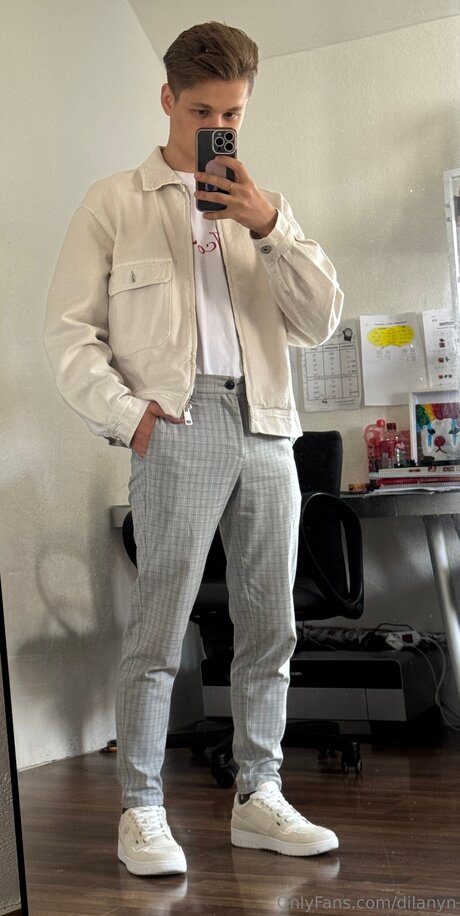 Dilanyn modèle hd photo