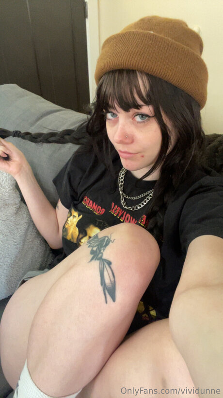 Vividunne actriz desnuda imágenes