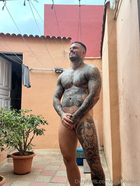 Xewyhdezz modelo libre archivo