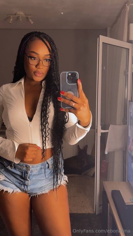 Ebonatina mejor modelo fotos