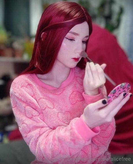 Owlalicefree actrice nue photos