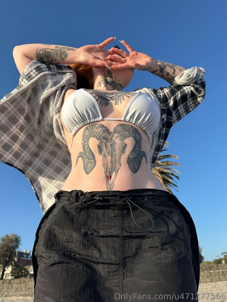 Rose Reality étoile nue photos