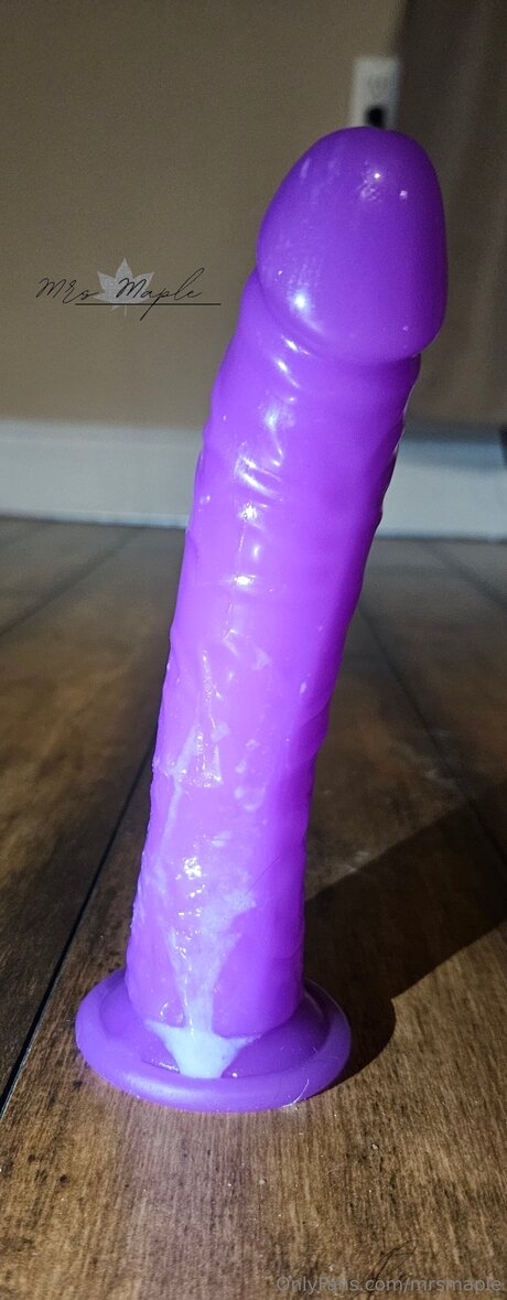 Mrsmaple model adult img