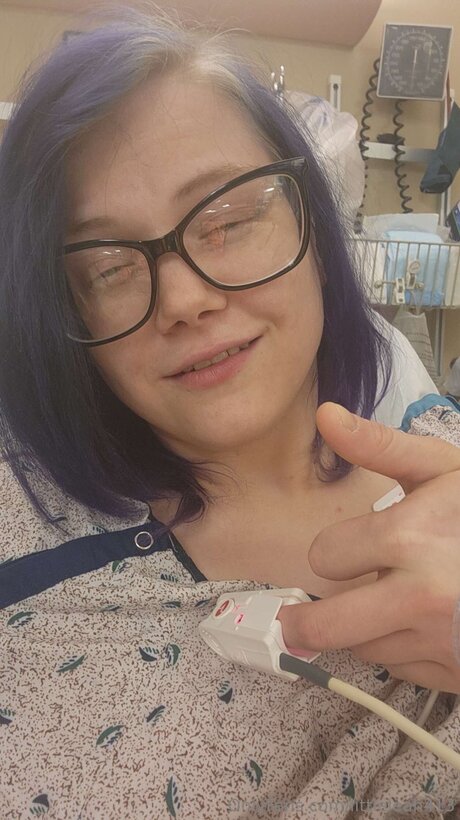 Littleleah413 actriz desnuda galerías