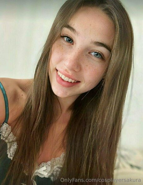 Cosplayersakura hermosa actriz foto