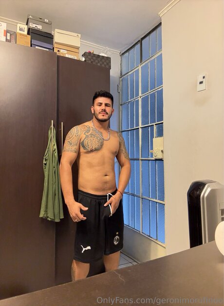 Geronimorufinoo modèle parfait galeries