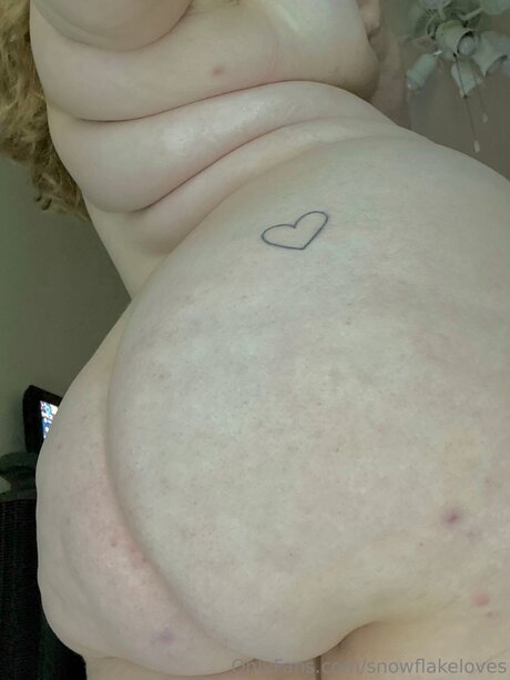 Snowflakelovess nudes pornstar pictures