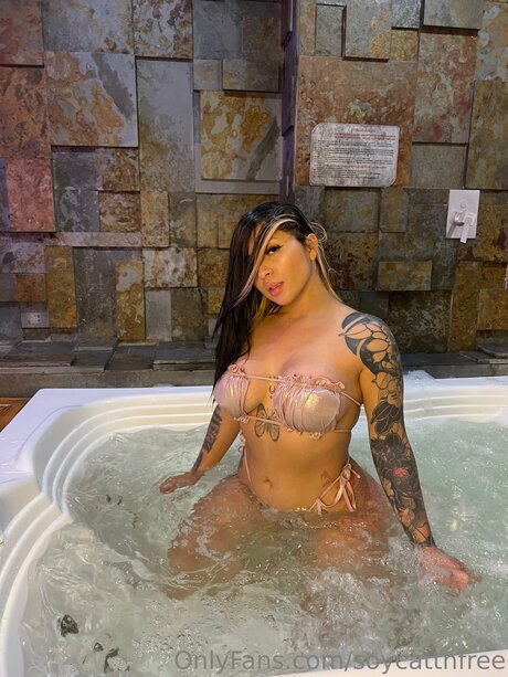 Soycatth nude actress pic