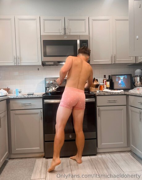 Itsmichaeldoherty porn model pic
