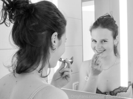 Clarissarosanaroth star naked photo