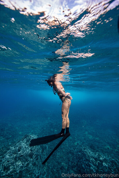 Tkhoneybun star du porno sexy images