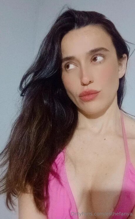 Esthefanya nus star du porno archive