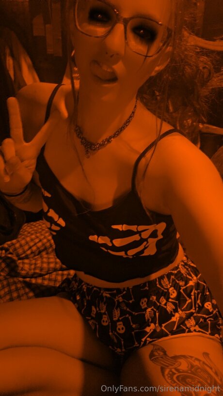 Sirenamidnight haut de star du porno photo