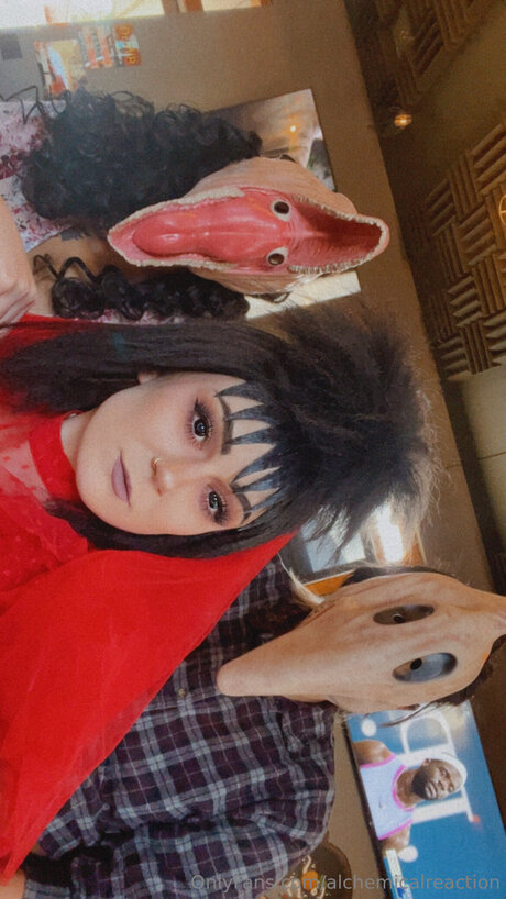 Alchemicalreaction actriz erótica imagen