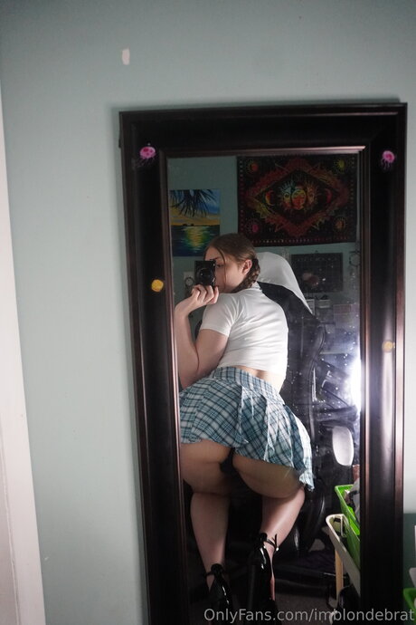 Imblondebrat nus de stars du porno des photos