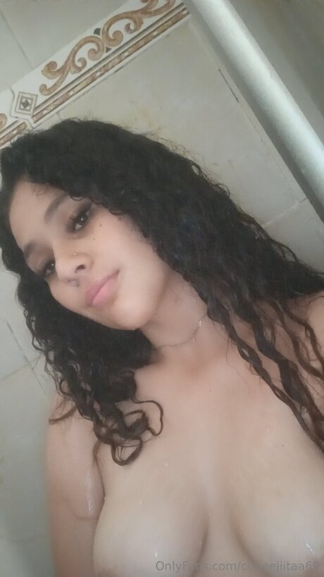 Coneejiitaa69 actrice de nus photos