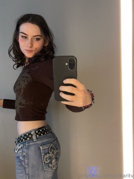 Arikaritv star pornographique img