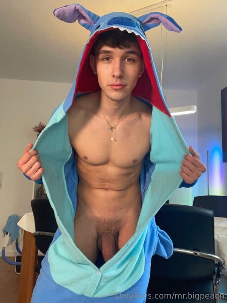 Mr Bigpeach star hot archive