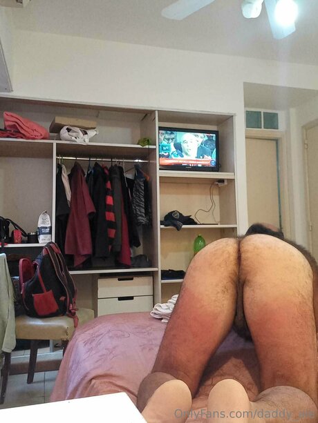 Daddy Ale actrice des photos