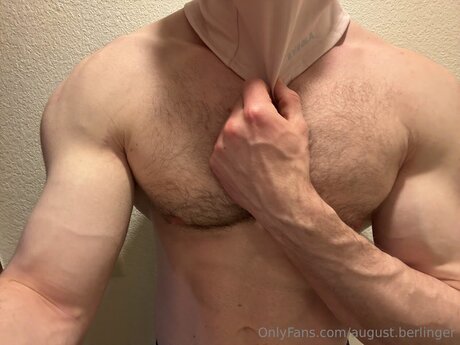 August Berlinger star pornographique photos