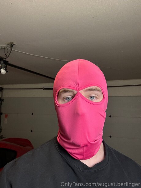 August Berlinger estrella erótica imágenes