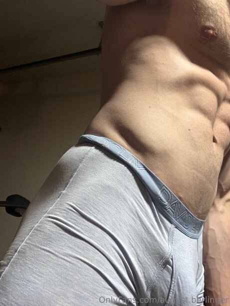 August Berlinger estrella desnuda recopilación