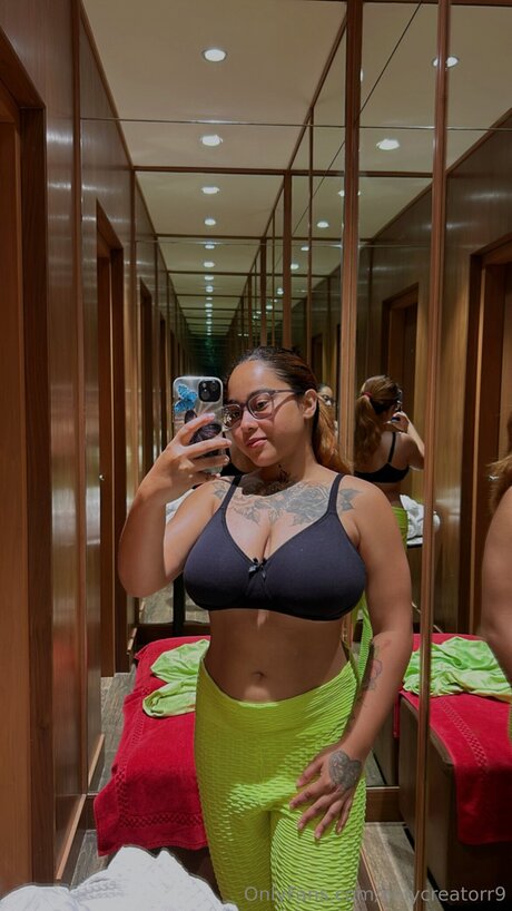 Onlycreatorr9 model sexy photos