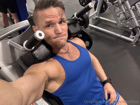 Gayvittlesfree actrice érotique photos