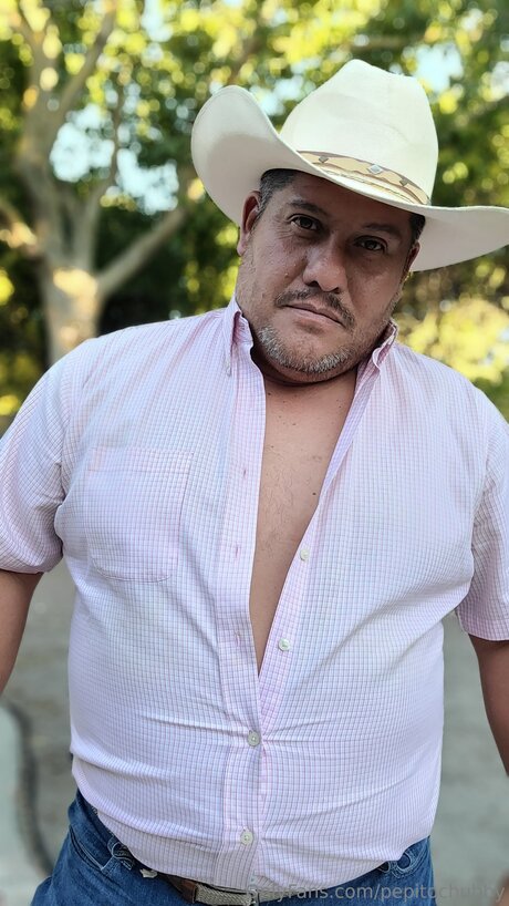 Pepitochubby free pornstar image