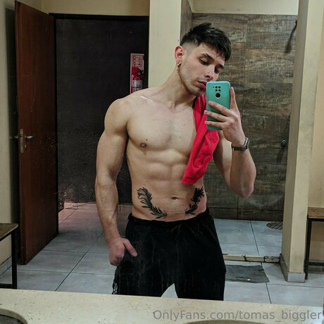 Tomas Rager sexy star pics