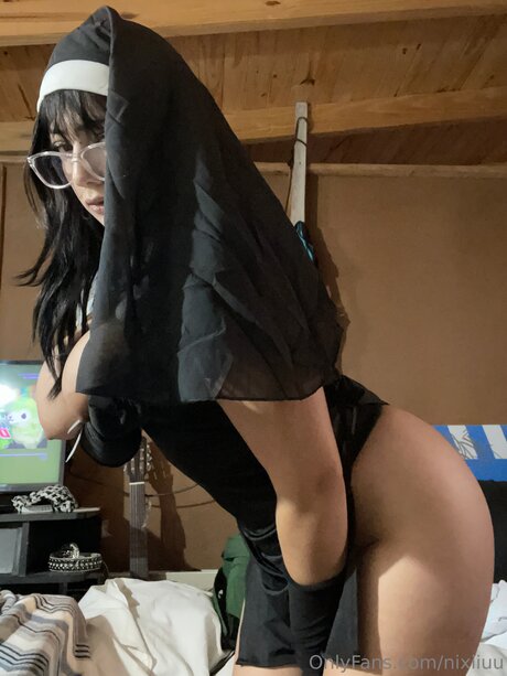 Nixiiuu model art photos