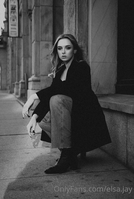 Elsa Jay sexo modelo imágenes