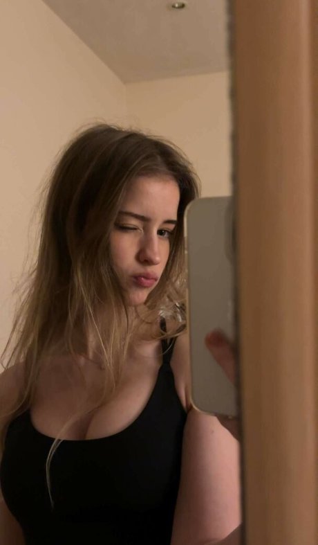 Mira Szalma Imagen de perfil