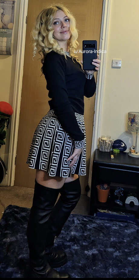 Aurora Indica jolie actrice collection