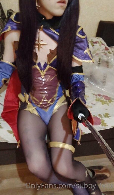 subby felix bonita modelo imagen