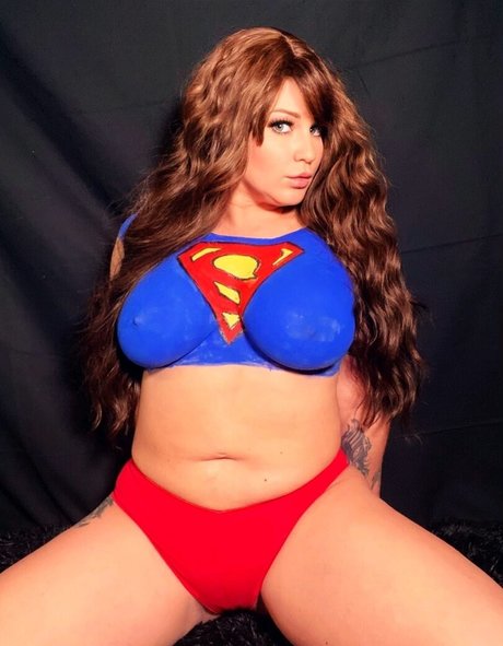 Munica Cooley modèle gratuit img