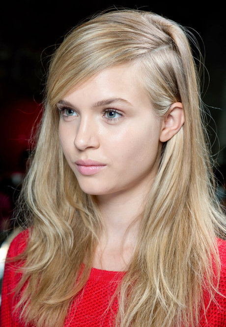 Josephine Skriver estrella porno atractiva galerías