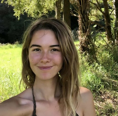 Koneko Shinji modelo caliente fotos